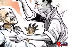 आडविहीर येथे शेतात हागायला बसल्याच्या जाब विचारल्याने वृध्दाला मारहाण !