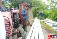 सिमेंटचे पोल घेवून जाणारे ट्रॅक्टर ट्रॉली पलटी; दोन ठार!