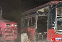 ट्रॅक्टरने एसटी.बसला ठोकले; सुदैवाने प्रवाशी बचावले !!