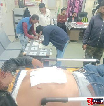 अॅपे व दुचाकीची भिषण धडक; 1 ठार, 4 जखमी;बुलढाणा राजूर घाटातील घटना