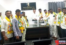 बेताल वक्तव्य करणाऱ्या विद्यमान व माजी आमदारांना जिल्ह्यातून तडीपार करा!; आ.संजय गायकवाड व विजयराज शिंदेंच्या भांडणात वंचितची हनुमान उडी