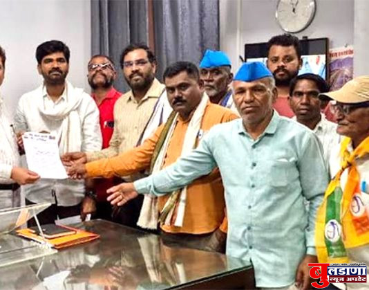 प्रभारी मुख्याधिकाऱ्यांची हकालपट्टी करुन कायमस्वरुपी मुख्याधिकारी नियुक्त करा- निलेश जाधव